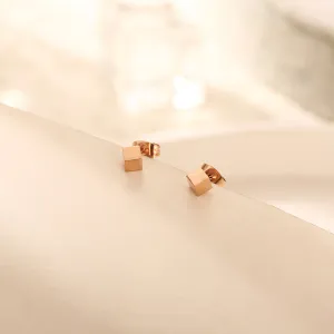 1 Pair Elegant Simple Style Solid Color Plating Stainless Steel 18k Gold Plated Ear Studs