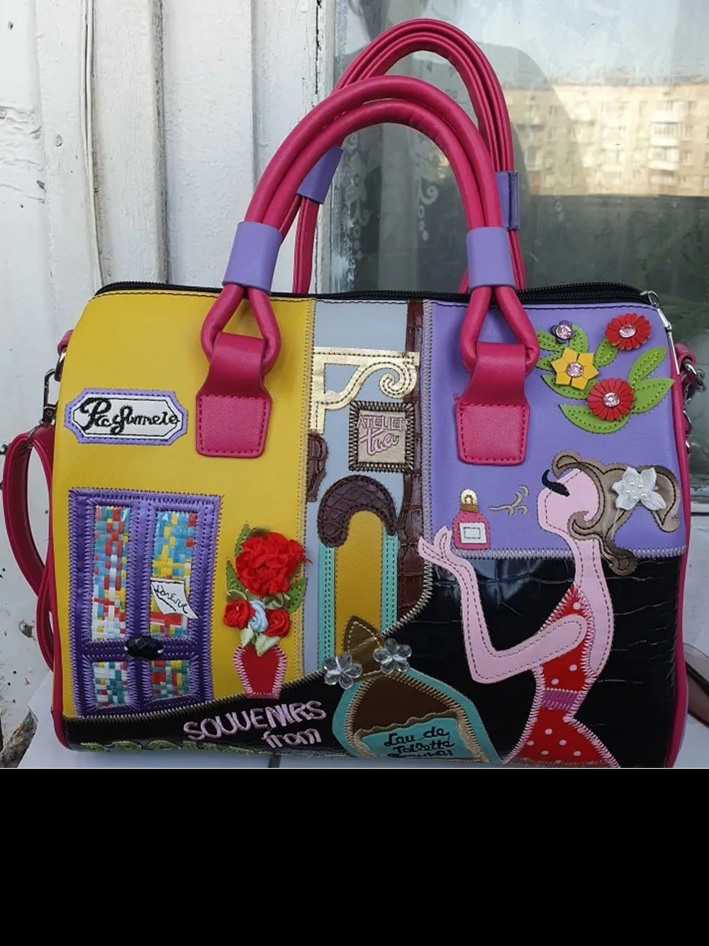 FORM Handbags