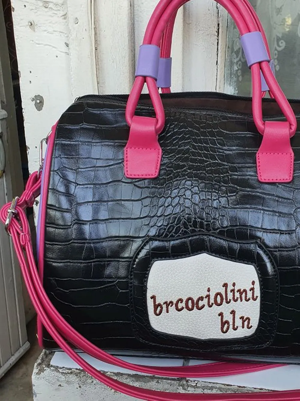 FORM Handbags