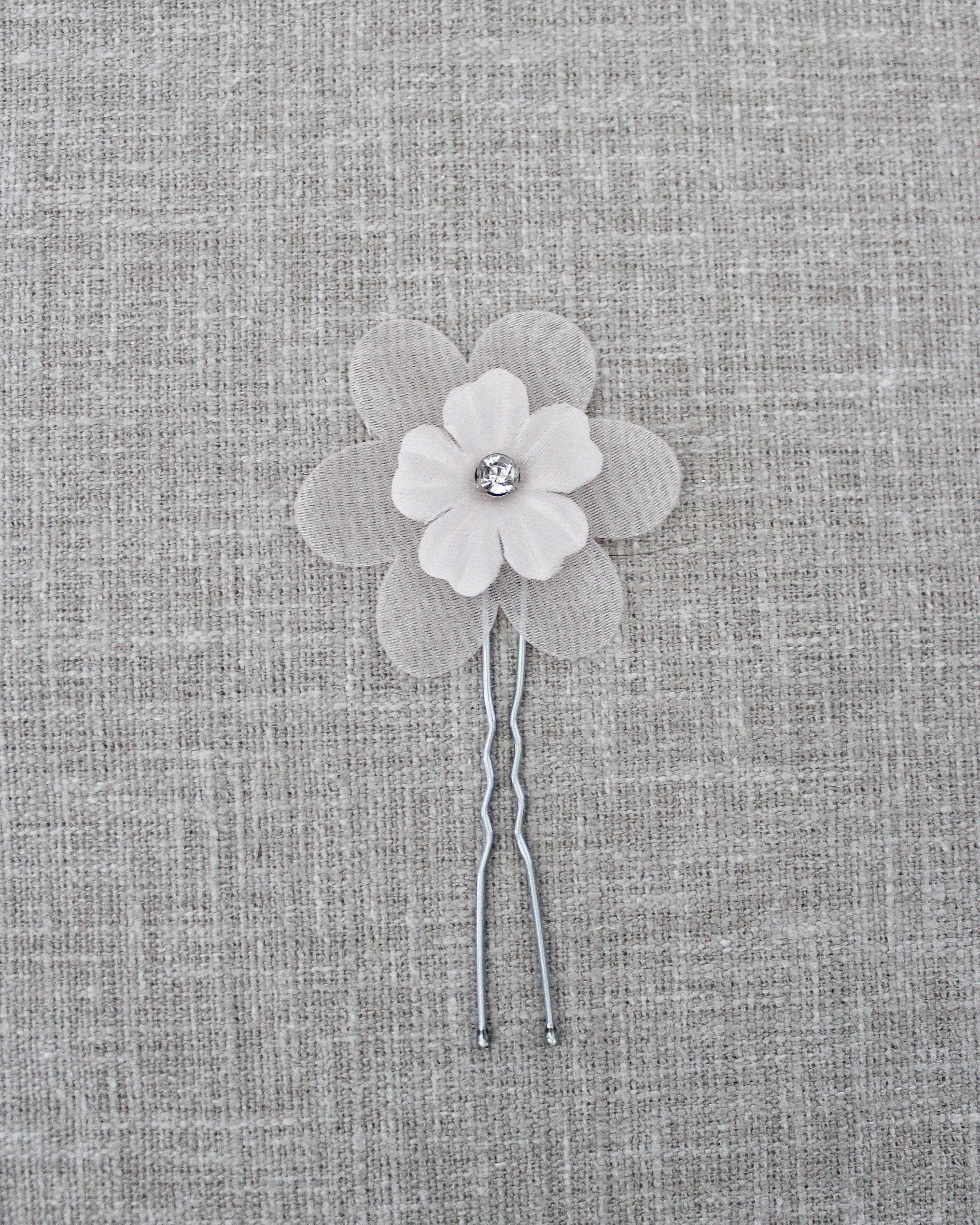Rhinestone Flower Hair Pin